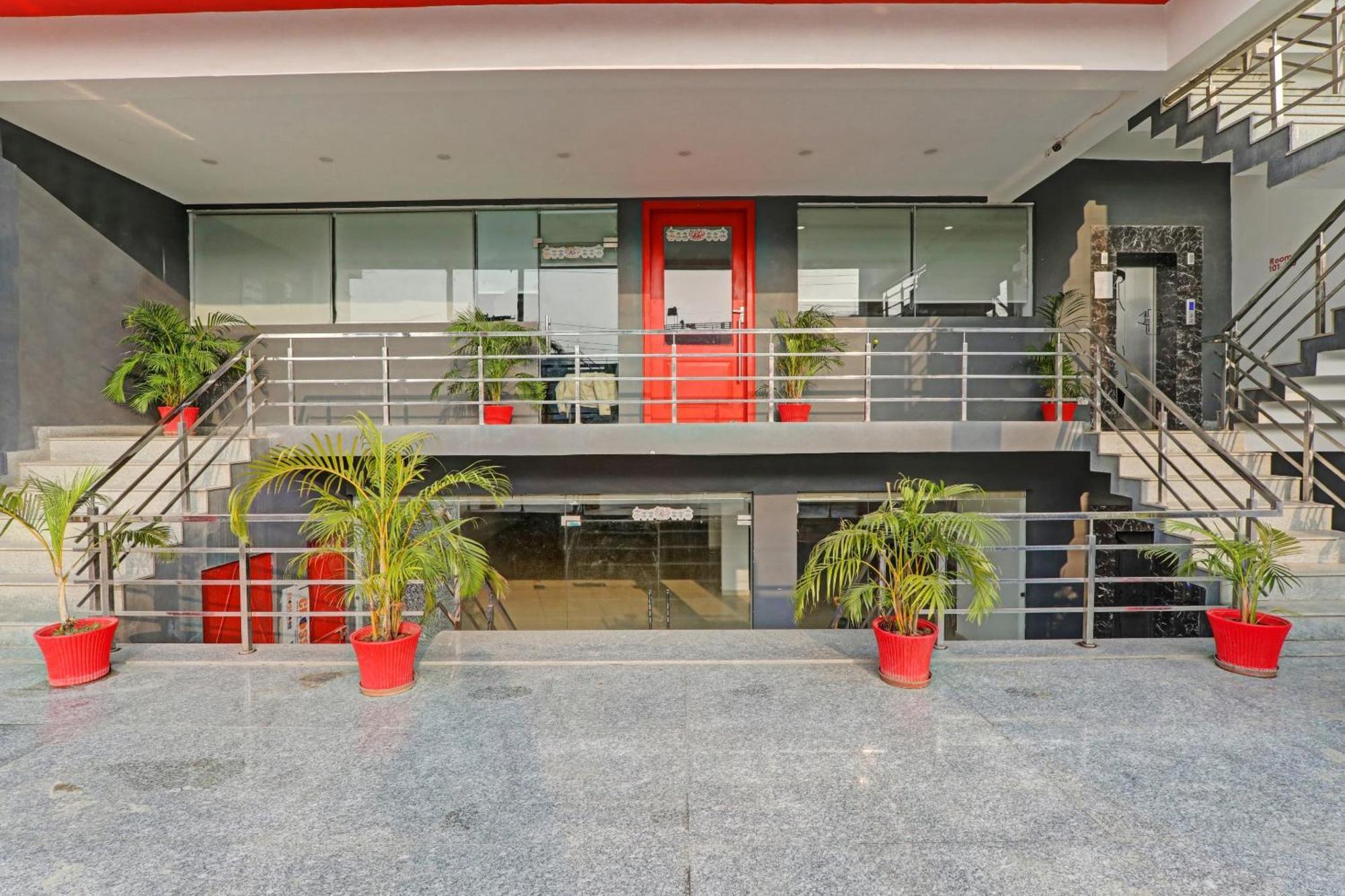 Townhouse The Shubham Otel Bijnaur Dış mekan fotoğraf